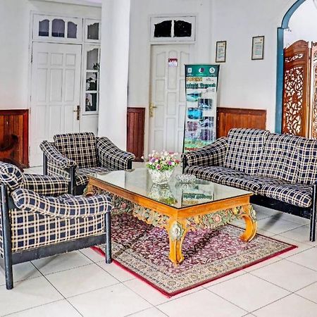 Oyo 90483 Homestay Permata Syariah Bangko Eksteriør billede