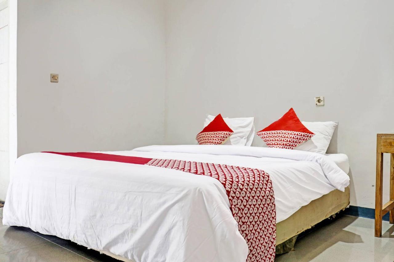 Oyo 90483 Homestay Permata Syariah Bangko Eksteriør billede