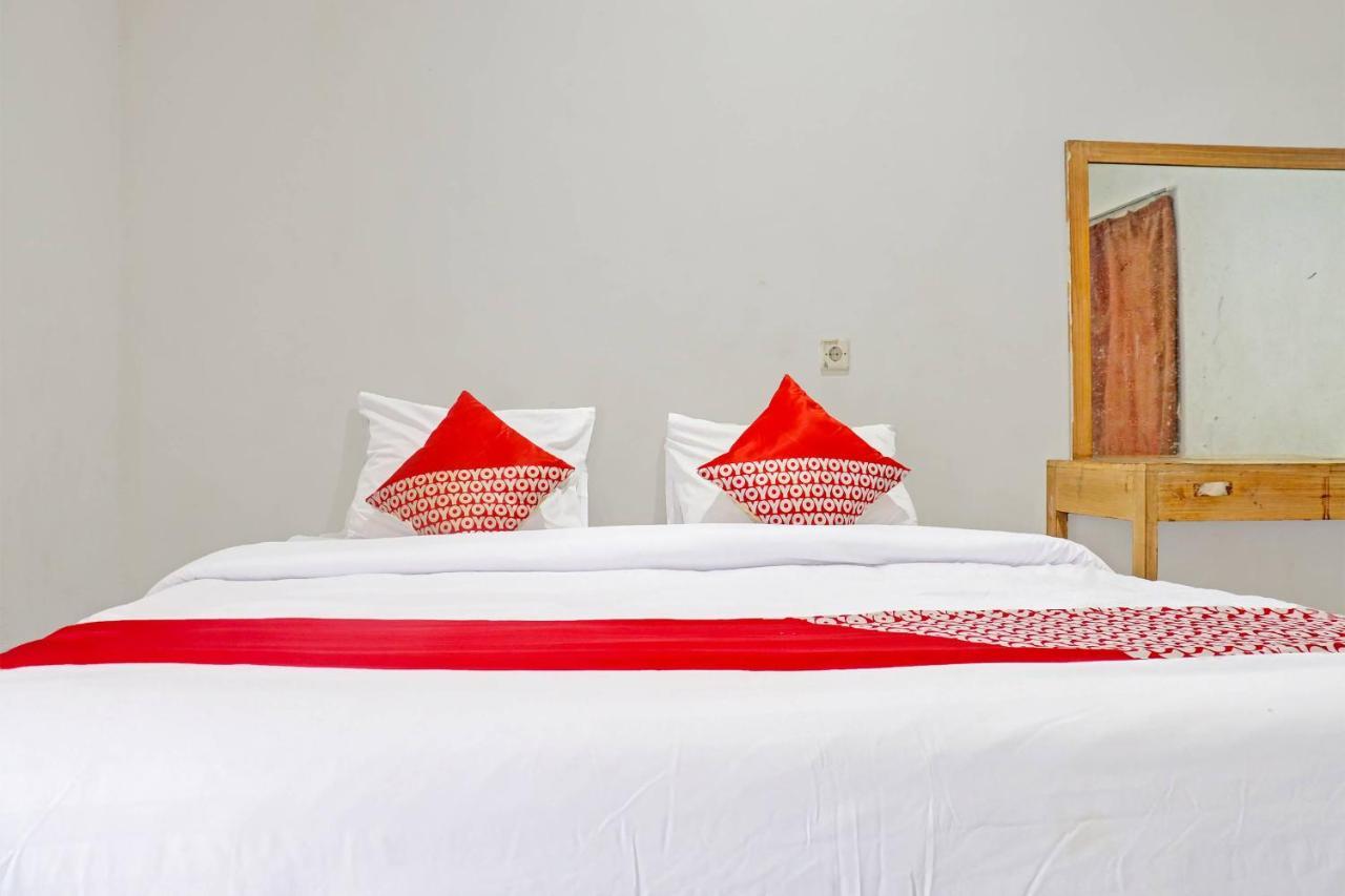 Oyo 90483 Homestay Permata Syariah Bangko Eksteriør billede