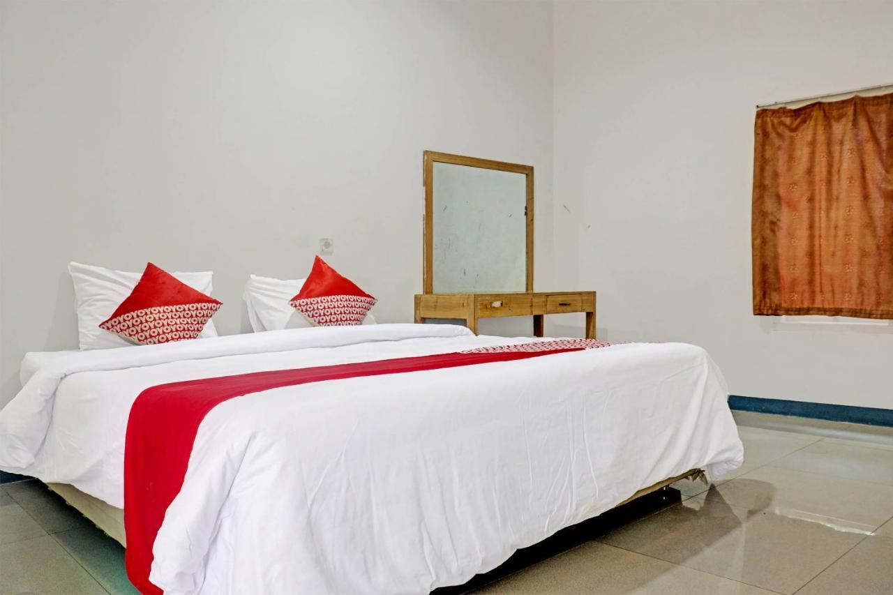 Oyo 90483 Homestay Permata Syariah Bangko Eksteriør billede