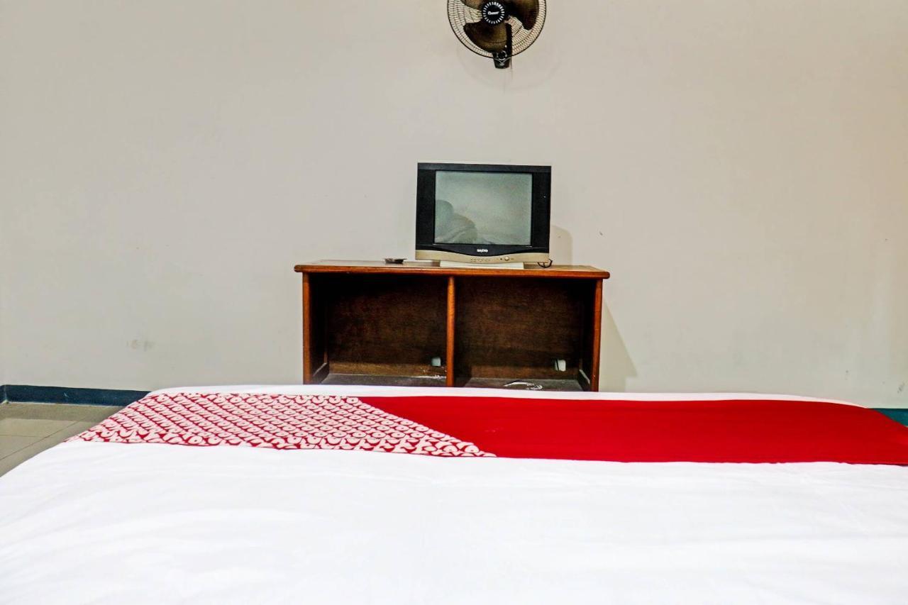 Oyo 90483 Homestay Permata Syariah Bangko Eksteriør billede